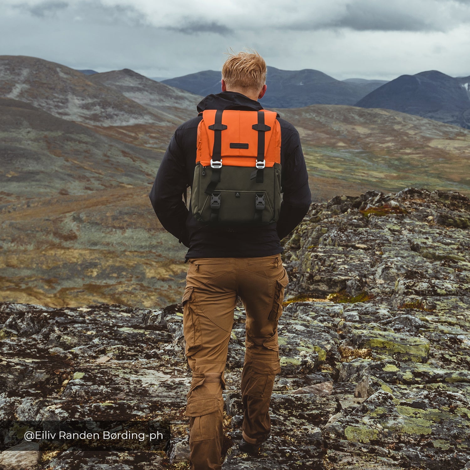 K&F 20L Camera Backpack, Lightweight Large Capacity Camera Bag with Rain Cover for 15.6 Inch Laptop (orange) K&F 20L Camera Backpack, Lightweight Large Capacity Camera Bag with Rain Cover for 15.6 Inch Laptop (orange)